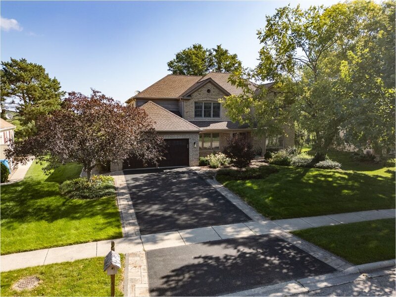 360 Ambria Drive Mundelein IL 60060