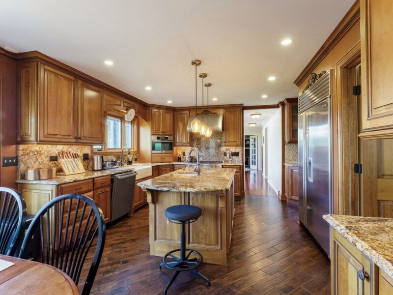 360 Ambria Drive Mundelein IL 60060