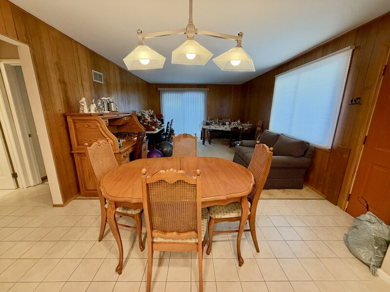 10513 Dorchester Street Westchester IL 60154