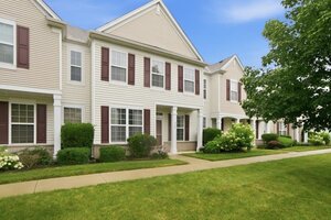 Photo of 543 Topeka Drive Grayslake IL 60030