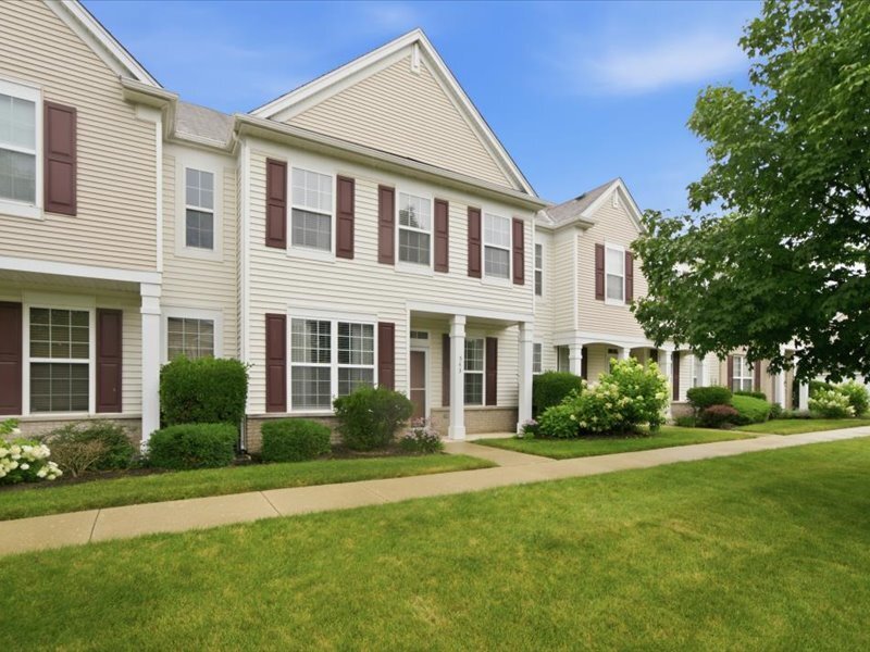 543 Topeka Drive Grayslake IL 60030