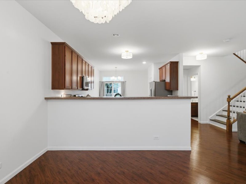 543 Topeka Drive Grayslake IL 60030