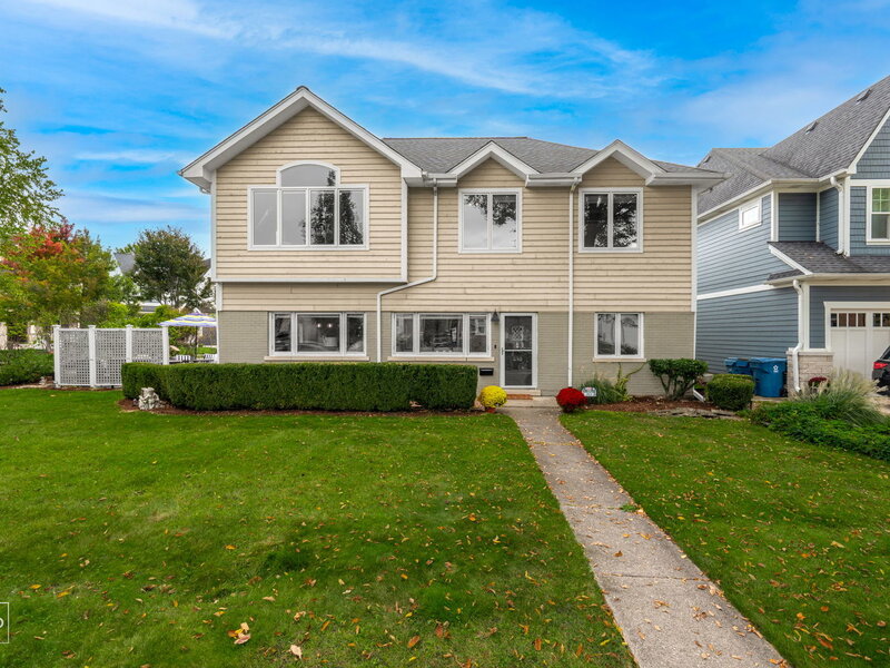 393 S Hawthorne Avenue Elmhurst IL 60126
