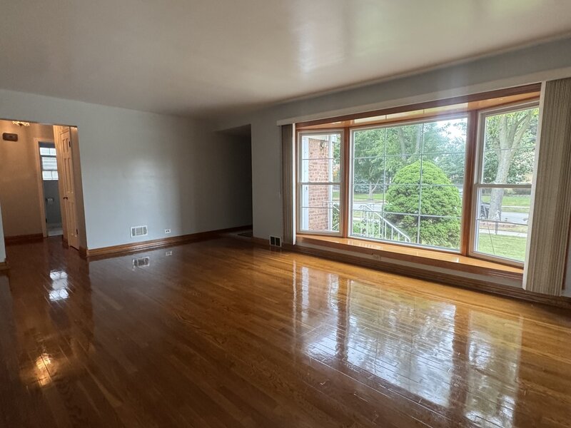 1934 Norfolk Avenue Westchester IL 60154