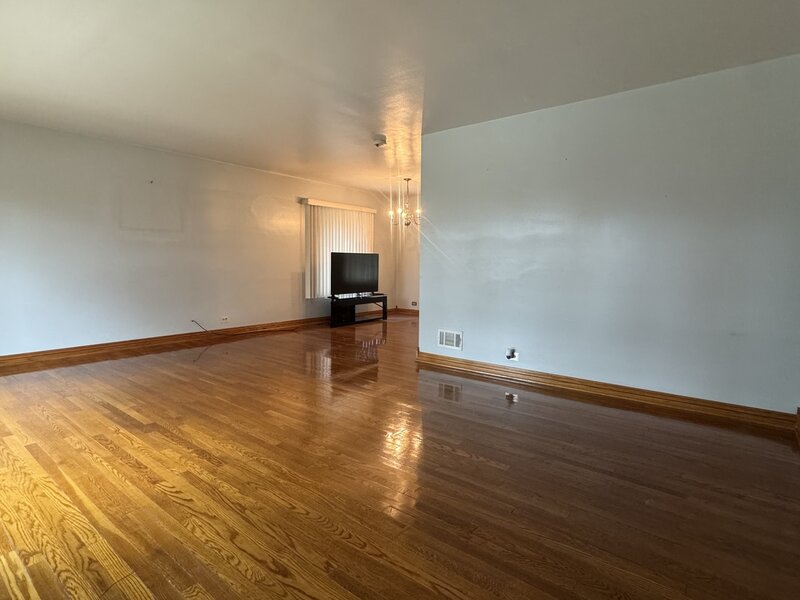 1934 Norfolk Avenue Westchester IL 60154