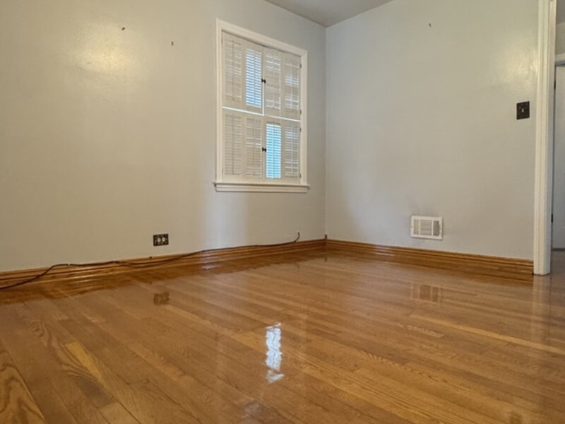 1934 Norfolk Avenue Westchester IL 60154