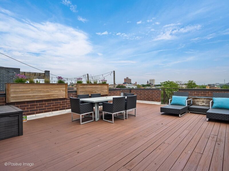 1224 W Ohio Street Chicago IL 60642