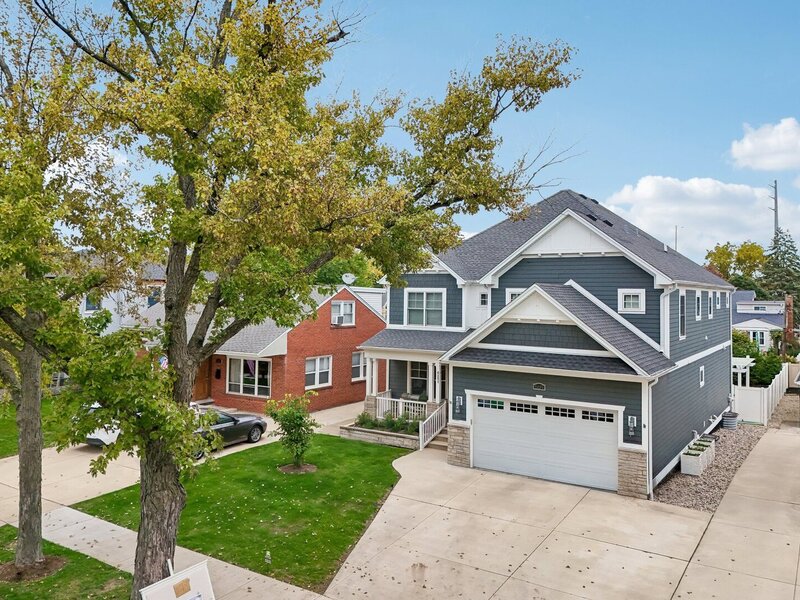 569 S Stratford Avenue Elmhurst IL 60126