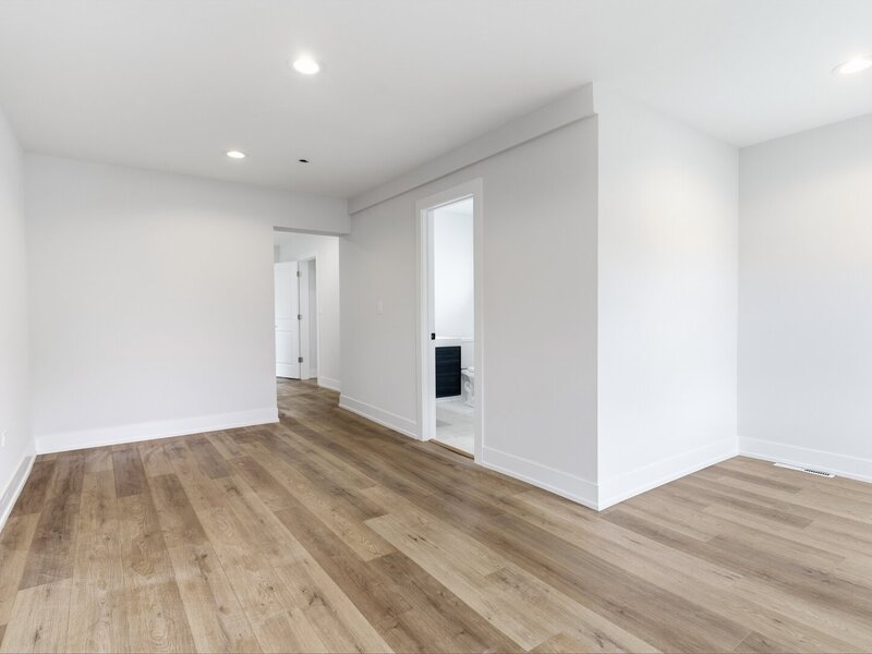 8820 S Ridgeland Avenue Chicago IL 60617