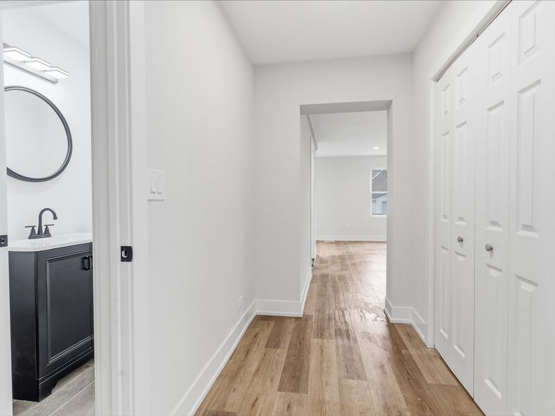 8820 S Ridgeland Avenue Chicago IL 60617