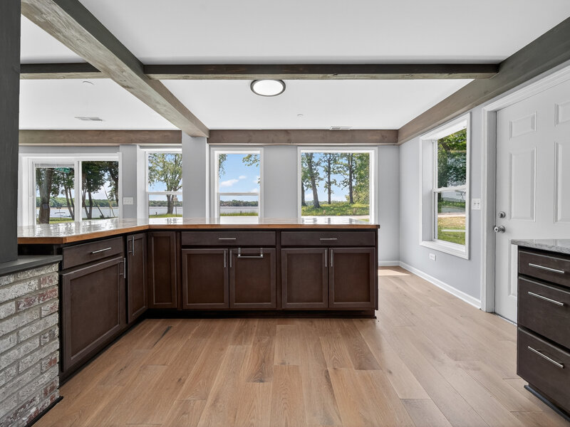 172 E Lakeview Avenue Round Lake Beach IL 60073