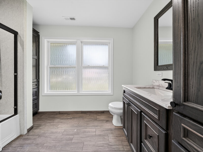 172 E Lakeview Avenue Round Lake Beach IL 60073