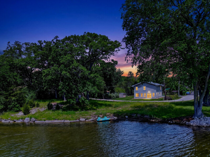172 E Lakeview Avenue Round Lake Beach IL 60073