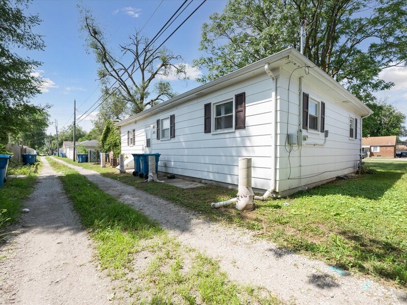 1313 Gordon Avenue Calumet City IL 60409