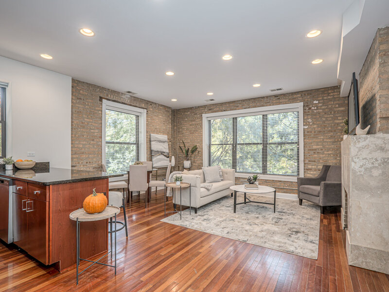 1969 W Cullom Avenue Chicago IL 60613