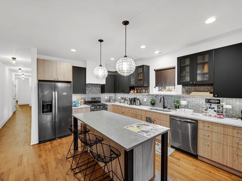 4516 S Indiana Avenue Chicago IL 60653