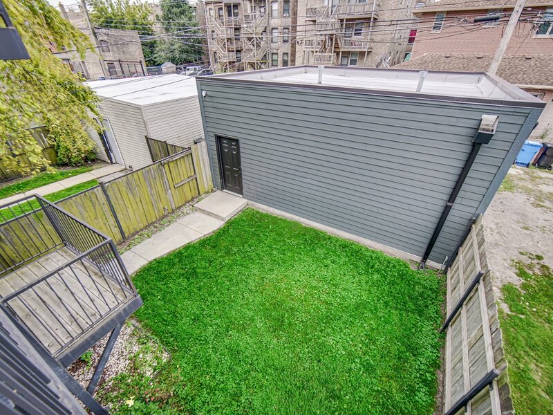 4516 S Indiana Avenue Chicago IL 60653