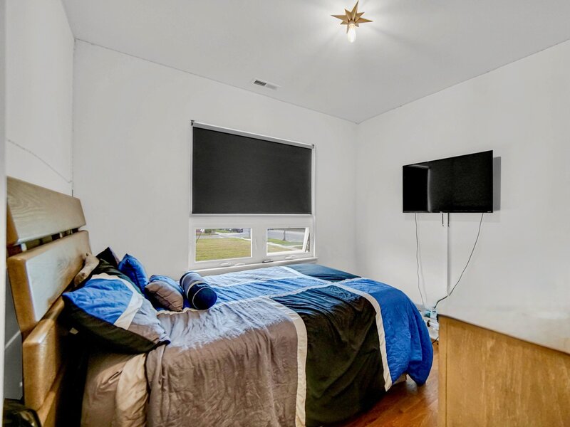 4516 S Indiana Avenue Chicago IL 60653