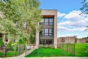 Photo of 4516 S Indiana Avenue Chicago IL 60653 Unit 2