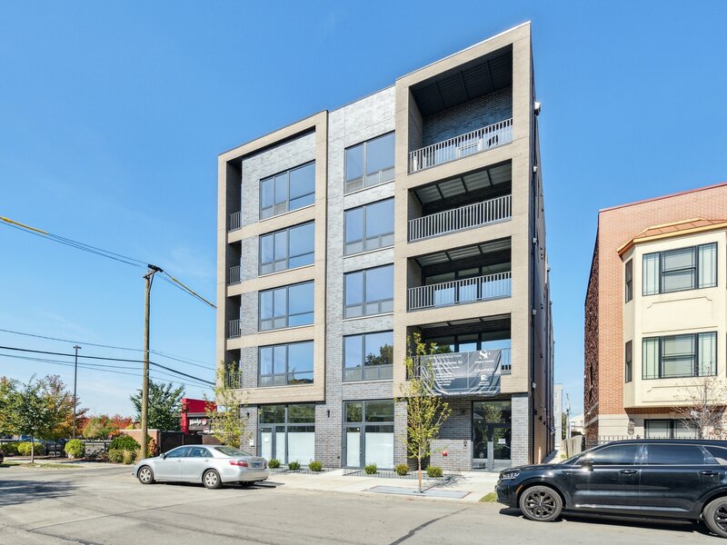 2342 W Adams Street Chicago IL 60612