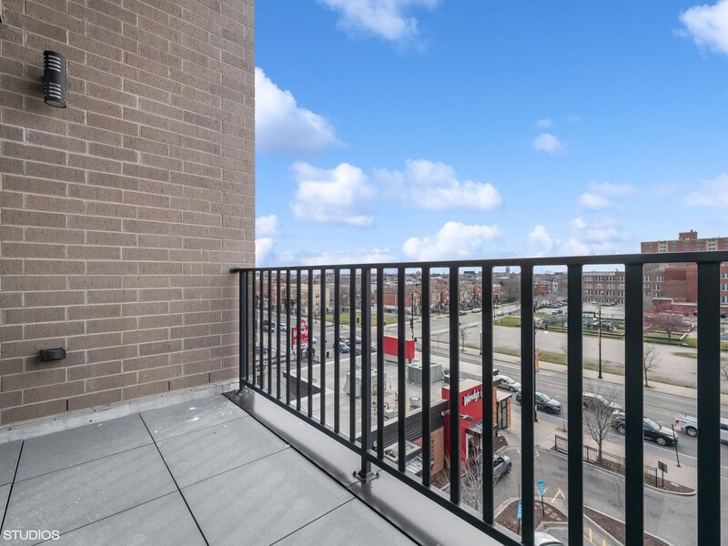 2342 W Adams Street Chicago IL 60612