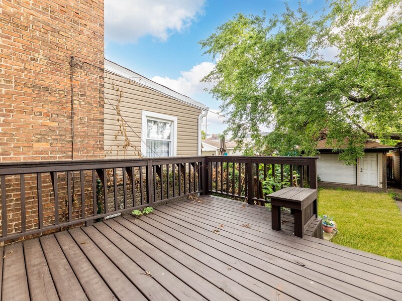 6361 S Long Avenue Chicago IL 60638