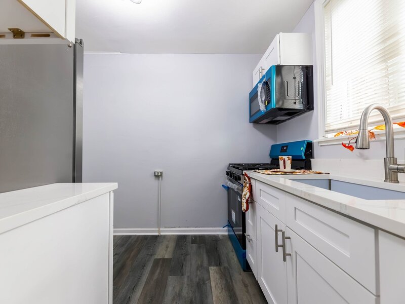 6361 S Long Avenue Chicago IL 60638