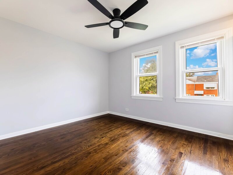 6361 S Long Avenue Chicago IL 60638