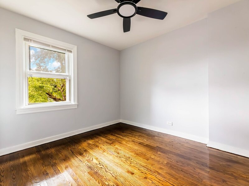 6361 S Long Avenue Chicago IL 60638