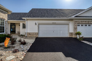 Photo of 21305 Hidden Lake Court Crest Hill IL 60403 Unit 21305
