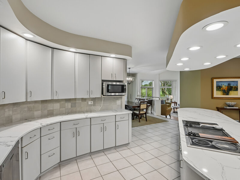 8420 Evergreen Lane Darien IL 60561