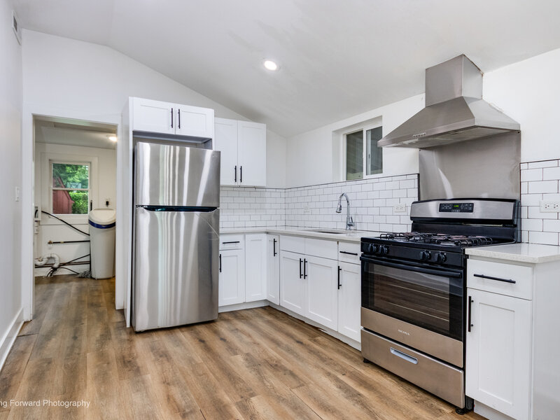 1437 Superior Street Aurora IL 60505