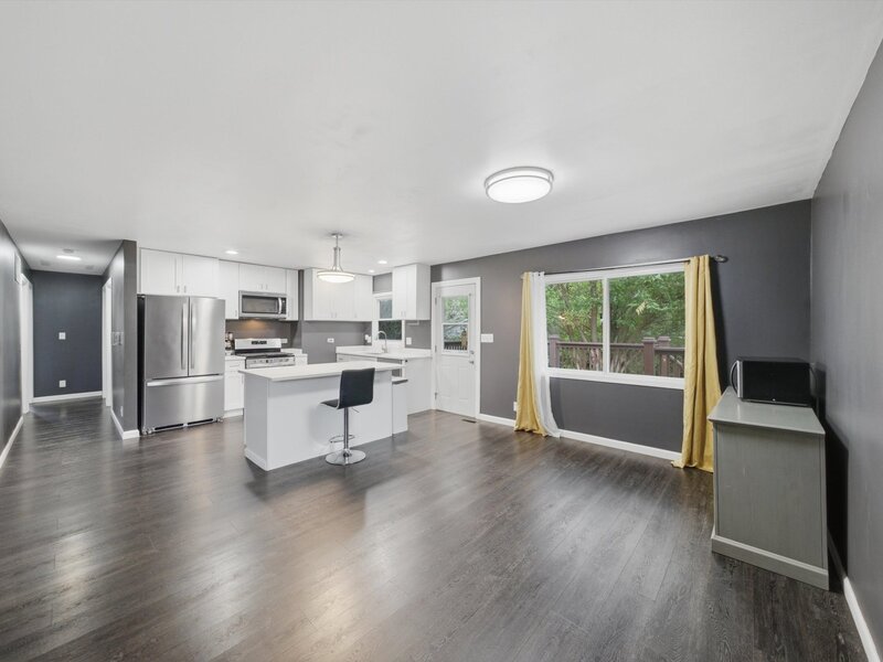 1204 Lincoln Court Streamwood IL 60107