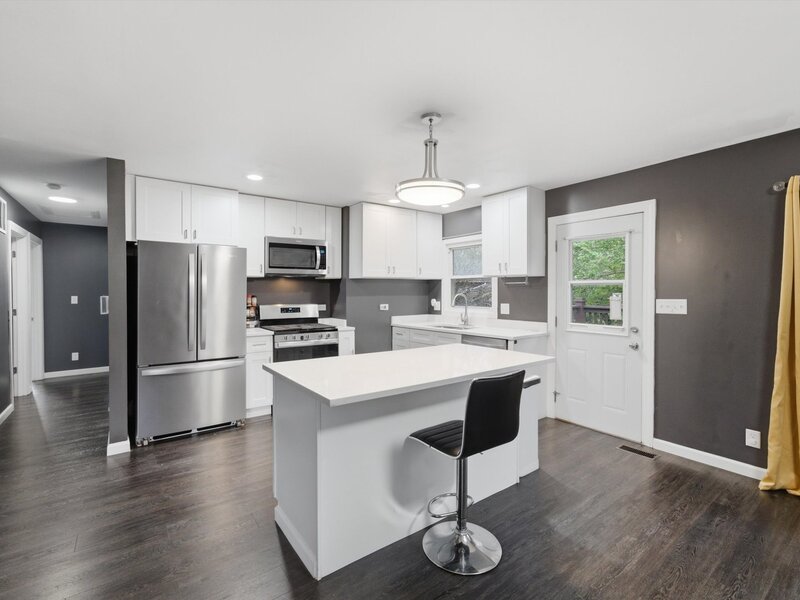 1204 Lincoln Court Streamwood IL 60107