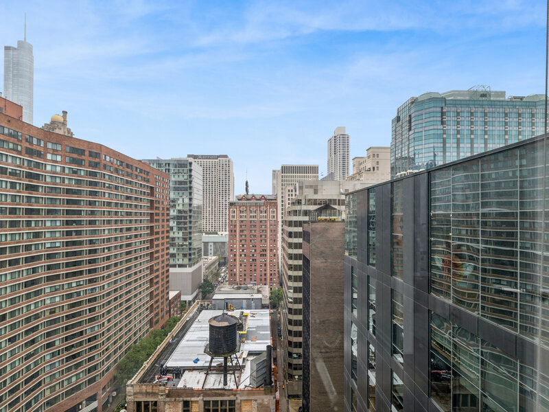 600 N Fairbanks Court Chicago IL 60611