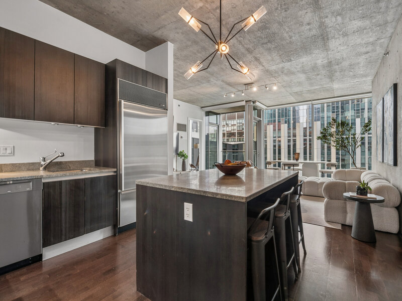 600 N Fairbanks Court Chicago IL 60611