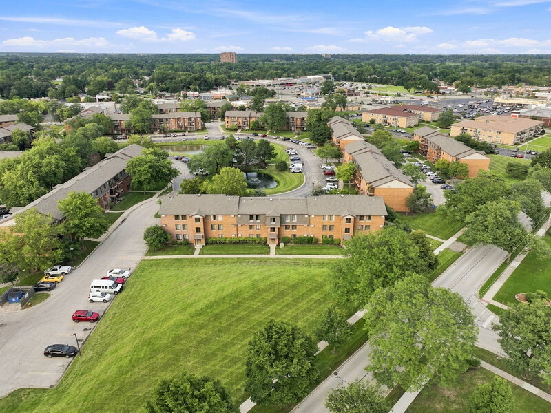 700 N Briar Hill Lane Addison IL 60101