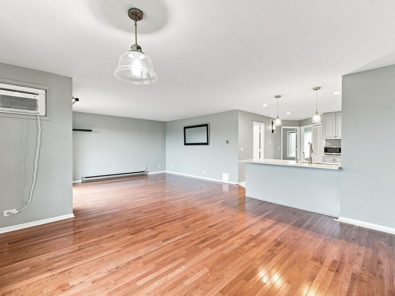 700 N Briar Hill Lane Addison IL 60101