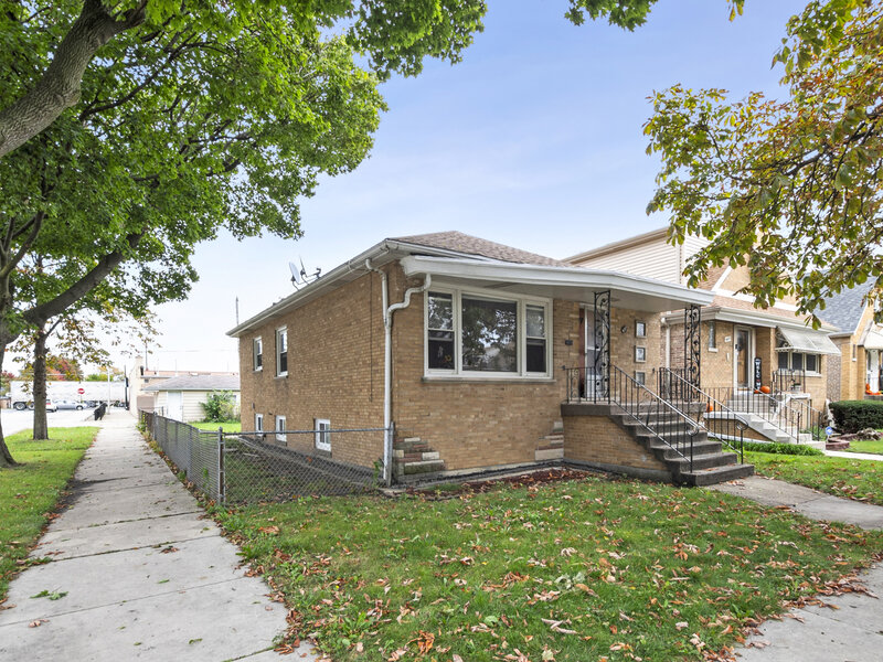 4601 S Komensky Avenue Chicago IL 60632
