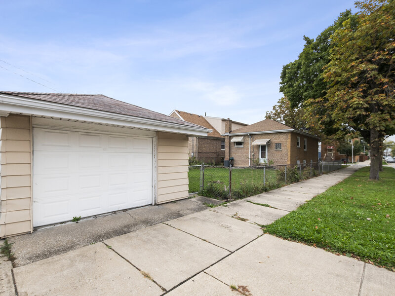 4601 S Komensky Avenue Chicago IL 60632