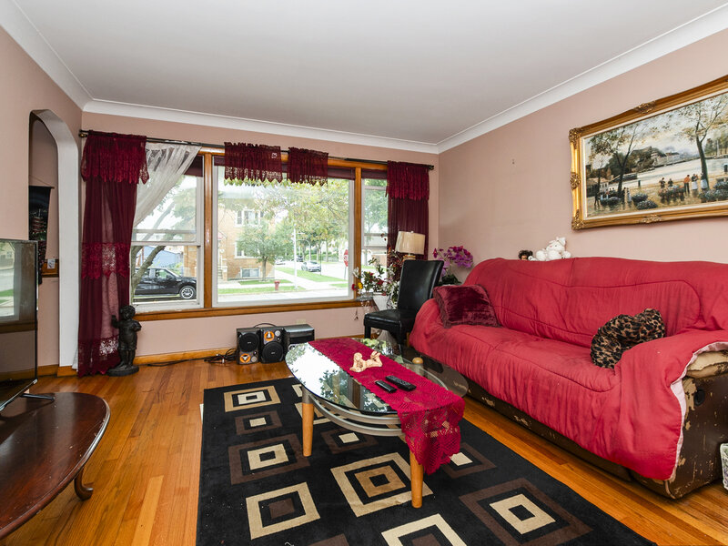 4601 S Komensky Avenue Chicago IL 60632
