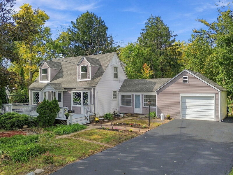 17556 65th Avenue Tinley Park IL 60477