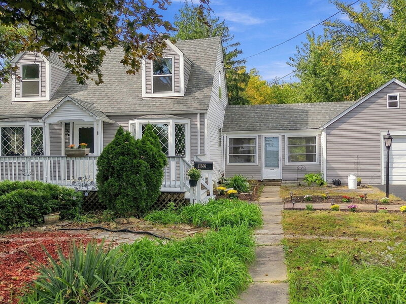 17556 65th Avenue Tinley Park IL 60477