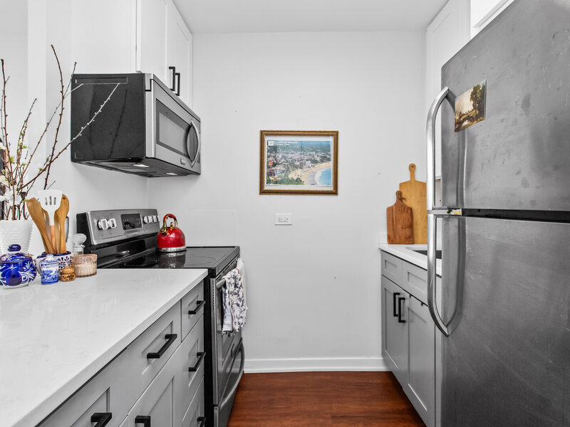 4343 N Clarendon Avenue Chicago IL 60613