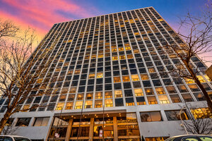 Photo of 4343 N Clarendon Avenue Chicago IL 60613 Unit 2801