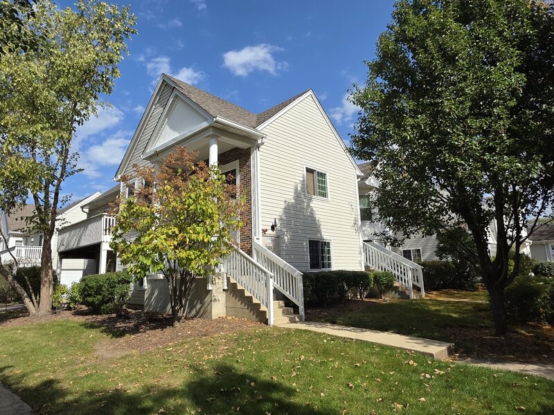 214 Hidden Creek Lane North Aurora IL 60542