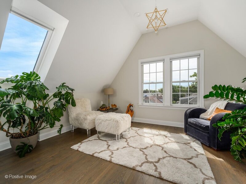 5948 W Grace Street Chicago IL 60634