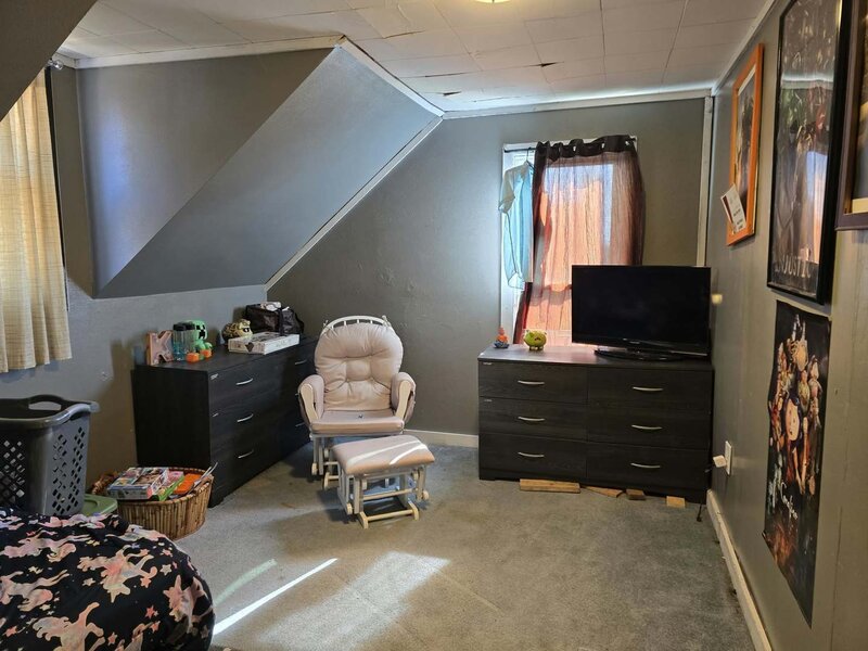 219 20 Place Clinton IA 52732