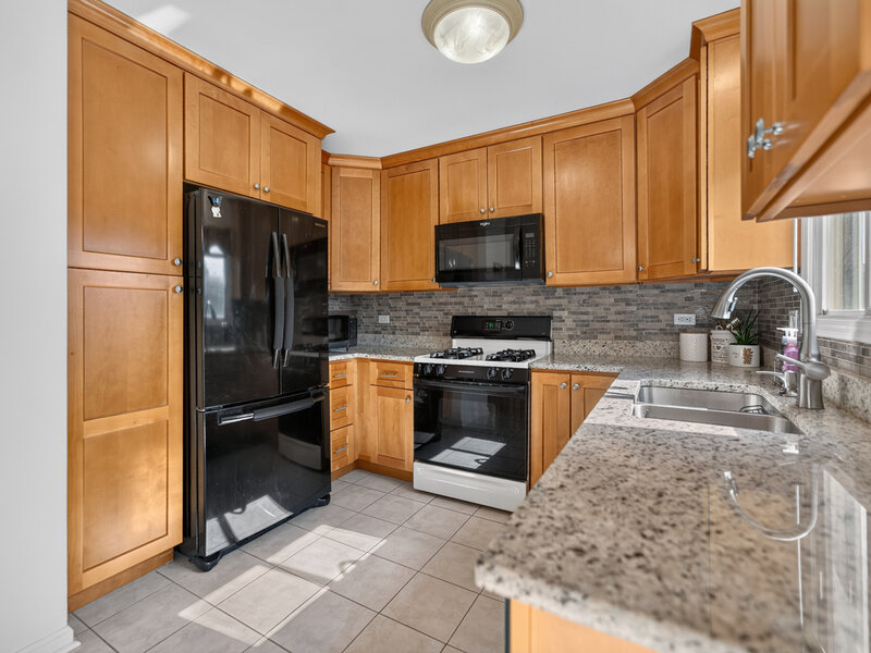 240 Iris Drive Streamwood IL 60107