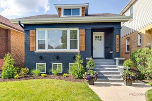 Photo of 5748 W Eastwood Avenue Chicago IL 60630